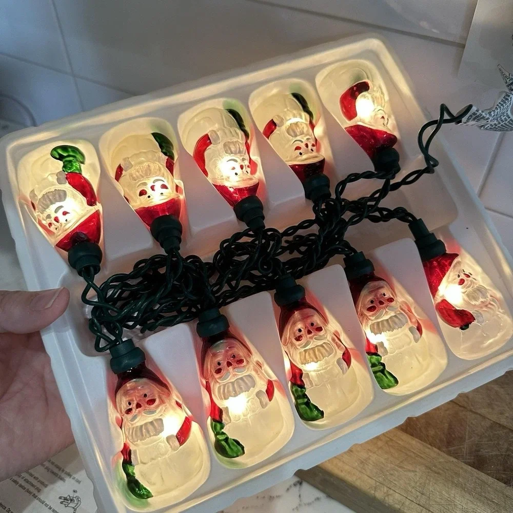 VTG 10 Indoor Christmas‎ Holidays Fancy Lights Santa Blow Mold Set 6.5 Ft READ